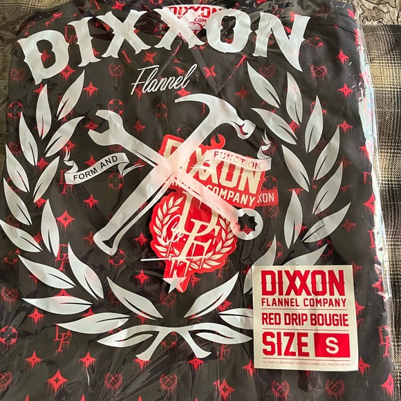 DIXXON Tops - Dixxon ladies flannel